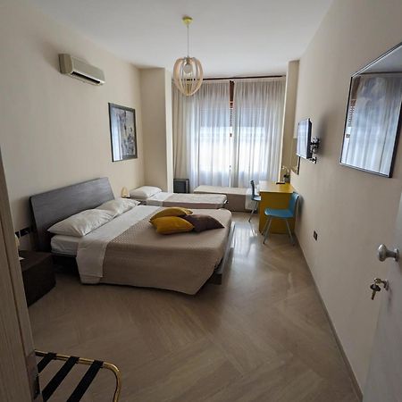 Napoli City Inn Nápoles Exterior foto